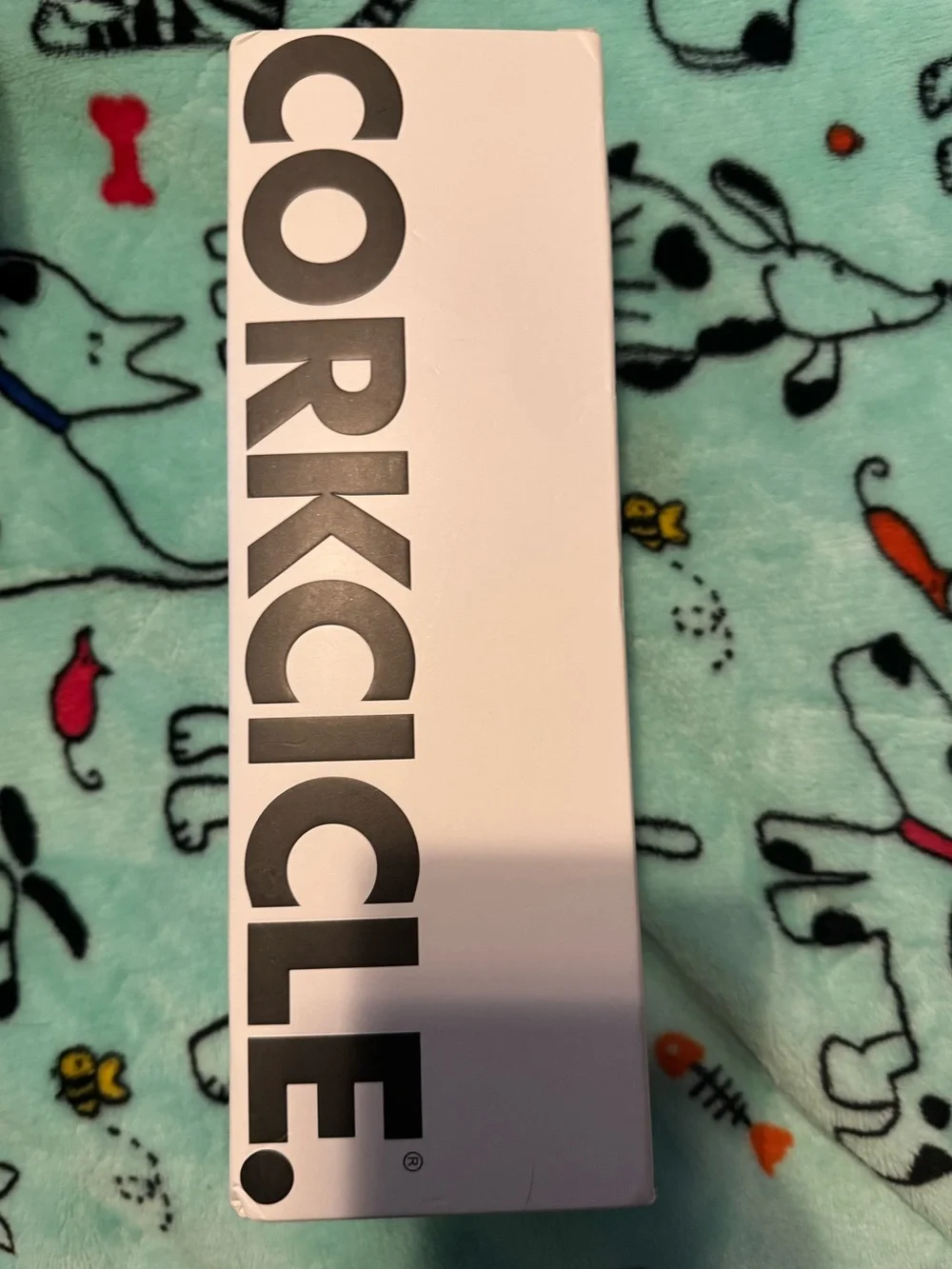 CORKCICLE CANTEEN Triple Insulated Water Bottle NEW Midnight, travel wine holder